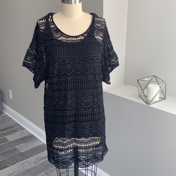 DRESS / Cover up - Picture 1 of 10